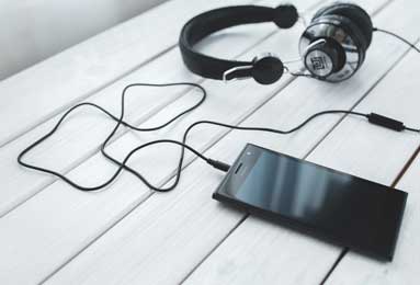 意甲媒体热议：阿莱格里不仅是一位教练，更像是一位总经理，塔雷是他的得力伙伴